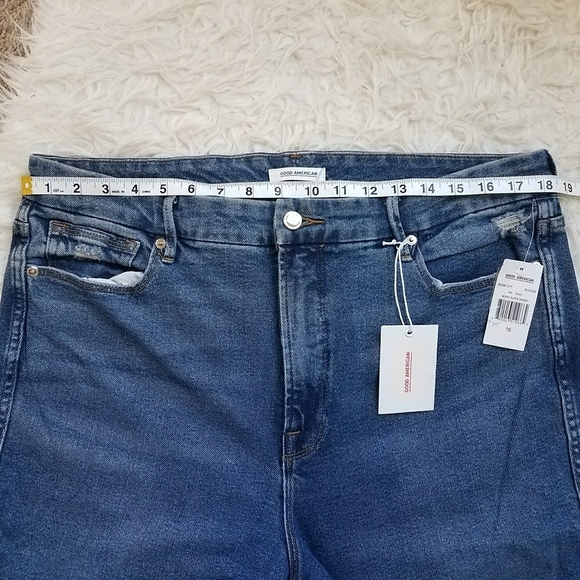 Good American ‘Good Curve Skinny Jeans - Picture 6 of 11